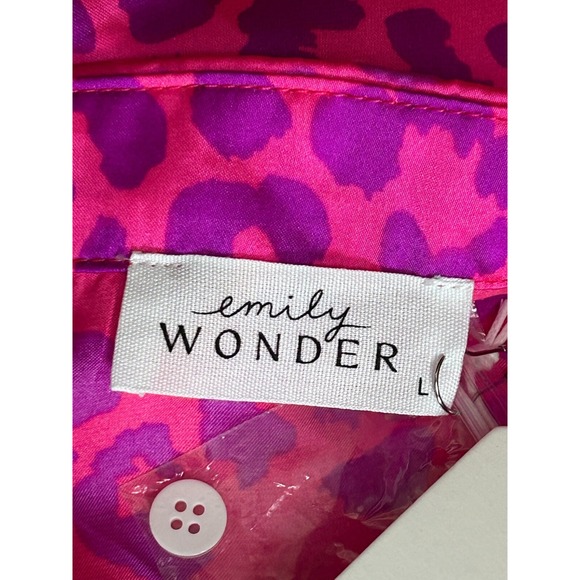 Emily Wonder Pink Animal Print Button Up Long Sleeve Chest Pocket Women's L NWT - Picture 7 of 7